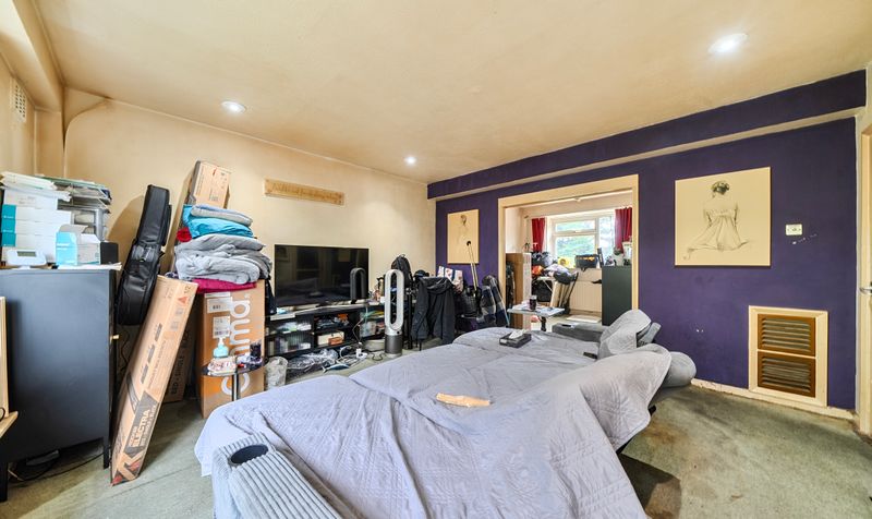 Grove Avenue, Epsom, KT17
