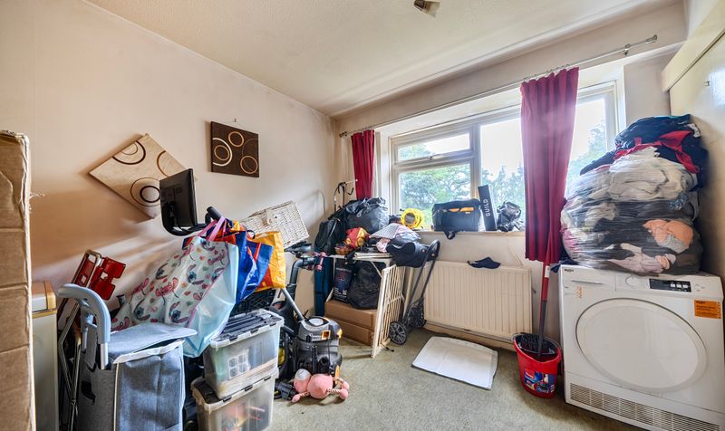Grove Avenue, Epsom, KT17