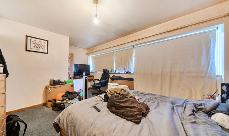 Grove Avenue, Epsom, KT17
