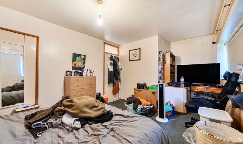 Grove Avenue, Epsom, KT17