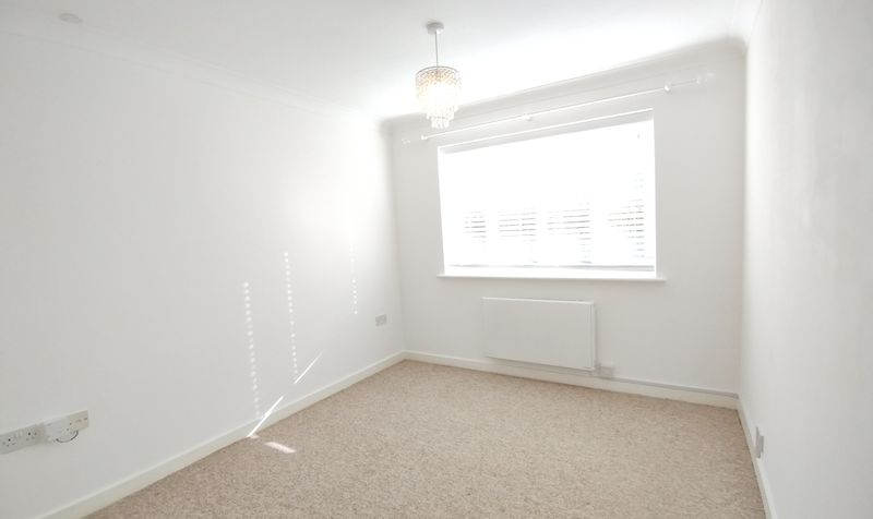 Oakmead Green, Epsom, KT18