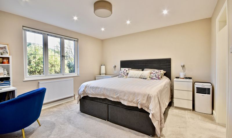 Links Road, Ashtead, KT21