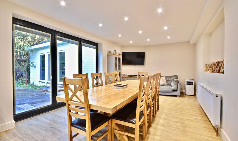 Links Road, Ashtead, KT21