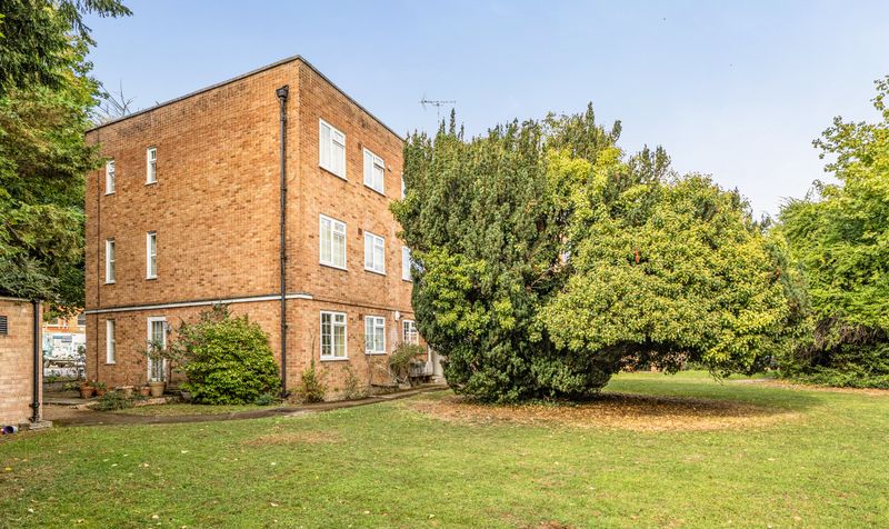 Ashley Road, Epsom, KT18