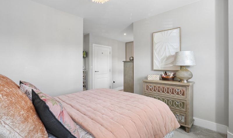 Brunswick Close, Epsom, KT17