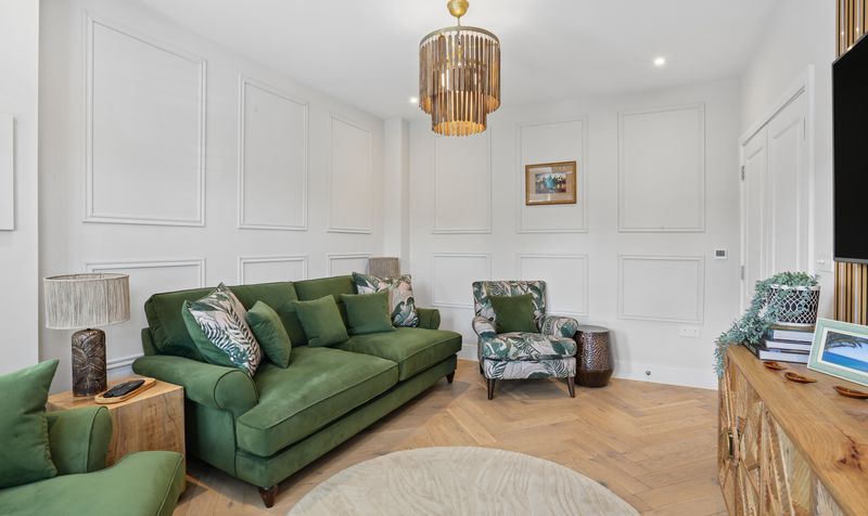 Brunswick Close, Epsom, KT17