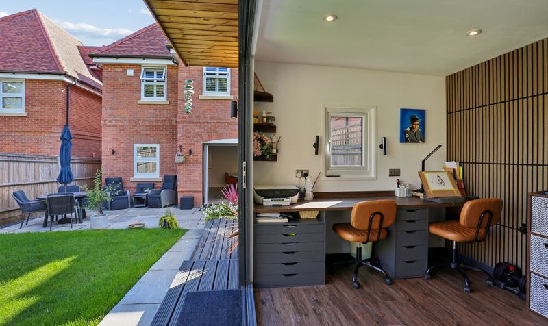 Brunswick Close, Epsom, KT17