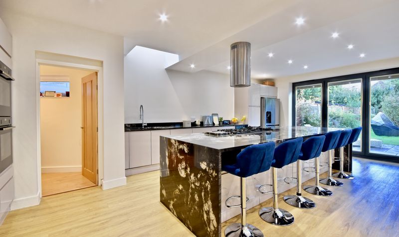 Links Road, Ashtead, KT21