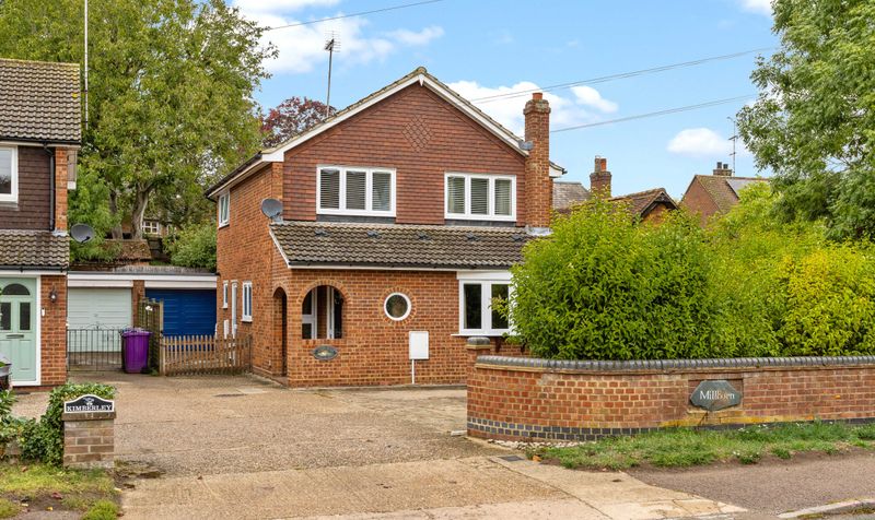 3 Bedroom House For Sale &ndash; Stevenage Road, Little Wymondley, SG4