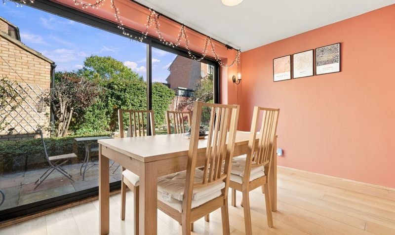 3 Bedroom House For Sale &ndash; Westell Close, Baldock, SG7 3