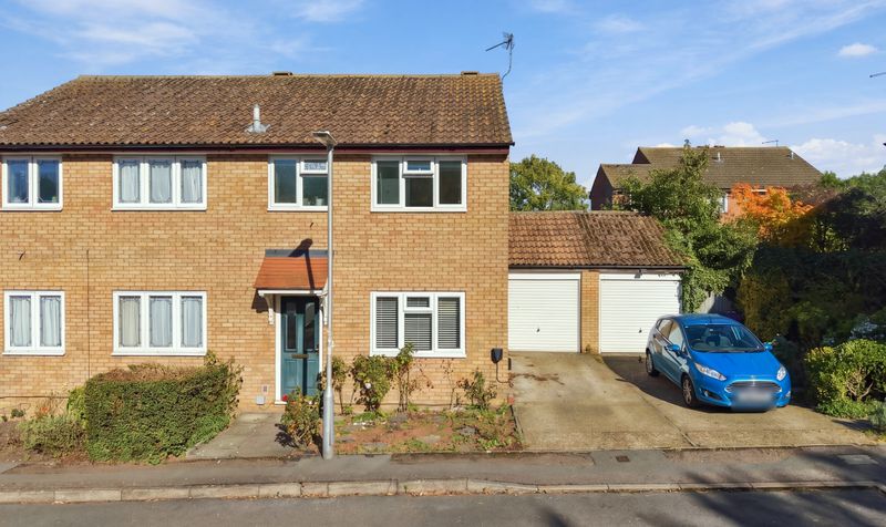 3 Bedroom House For Sale &ndash; Westell Close, Baldock, SG7