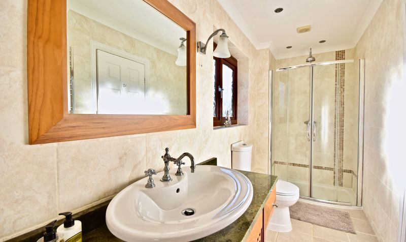 Aston Close, Ashtead, KT21