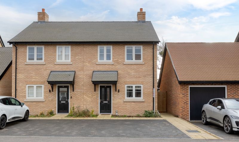 2 Bedroom House For Sale &ndash; Bates Avenue, Arlesey, SG15