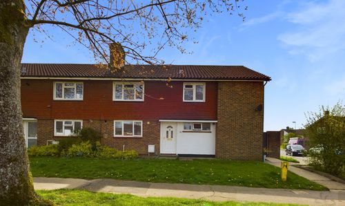 Titmus Drive, Crawley, RH10