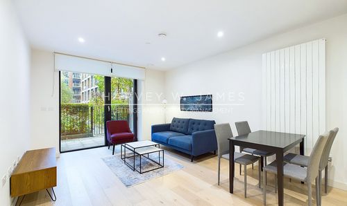 Royal Crest Avenue, London, E16