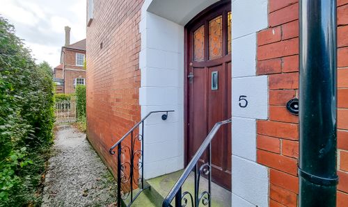 Image of Woodside Walk, Harrogate, HG1