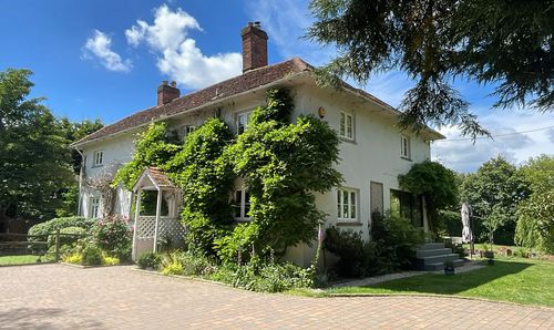 Easthampstead Road, Wokingham, RG40