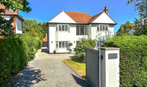 Image of Leeds Road, Harrogate, HG2