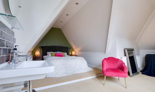 Room Photo