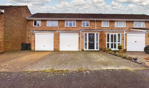 Mannings Close, Crawley, RH10