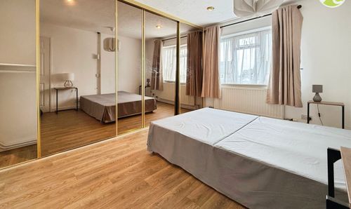 Room Photo