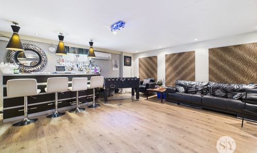 Room Photo