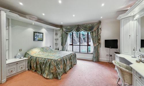 Room Photo