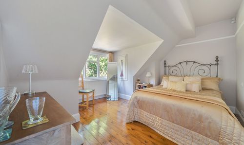 Room Photo