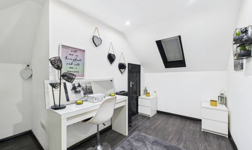 Room Photo