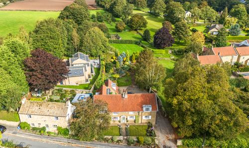 Image of Shaw Lane, Farnham, HG5