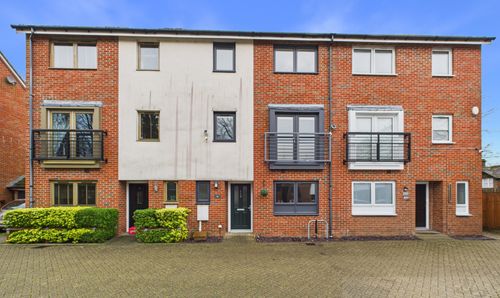 Image for property: 8964782b-50d7-48e7-b82c-4d548d817b2c