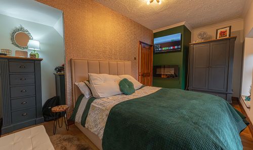 Room Photo