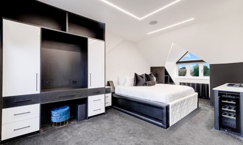 Room Photo