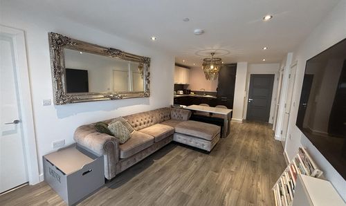 C407, Metropol Central Roseville Street