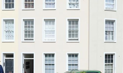 Flat 4, 16 Royal Crescent Don Road, St. Helier