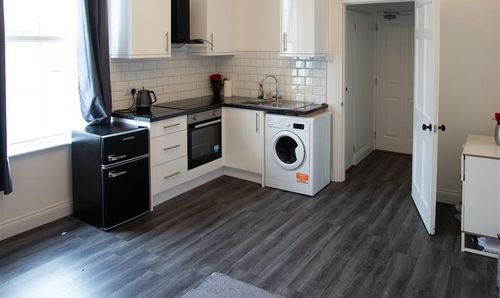 Flat 4, 16 Royal Crescent Don Road, St. Helier