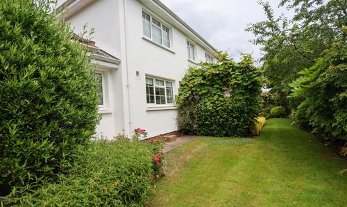 11 Le Clos Du Rivage Gorey Coast Road, Grouville