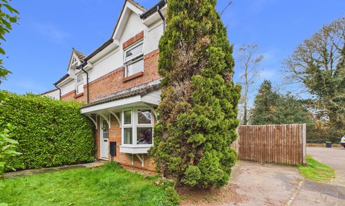 Shoreham Road, Maidenbower, RH10