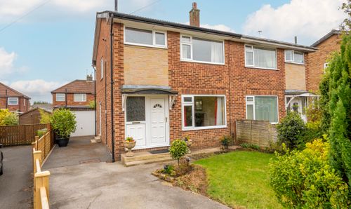 Image of Hookstone Way, Harrogate, HG2