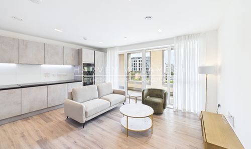 5 Wheatstone Gardens, London, W10