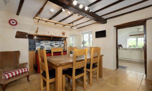 Breakfast Room