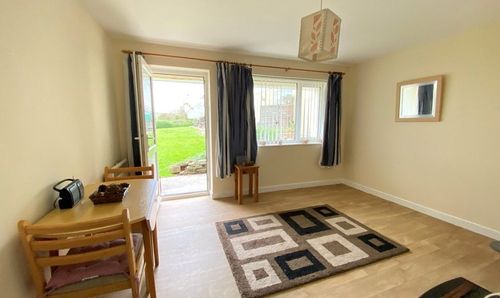 Lounge/Bedroom