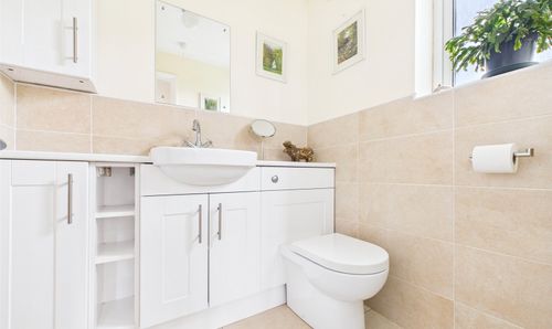 Ensuite