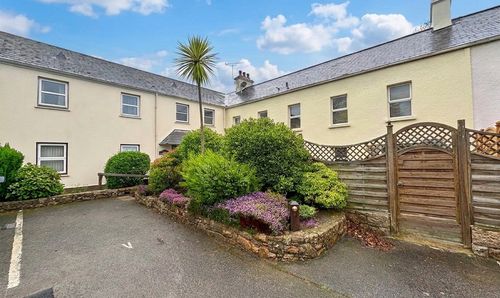 Flat 5, Maudeline Farm La Rue Des Niemes, St. Peter