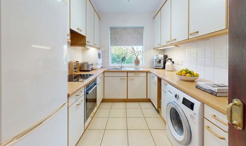 Flat 5, Maudeline Farm La Rue Des Niemes, St. Peter