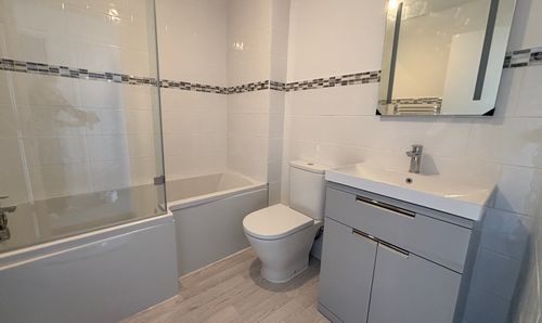 2 Victoria House Bagatelle Road, St. Saviour