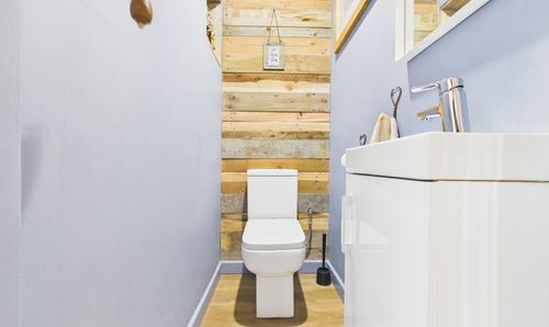 CLOAKROOM