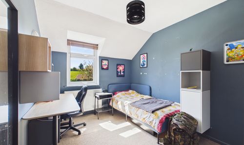 BEDROOM 3