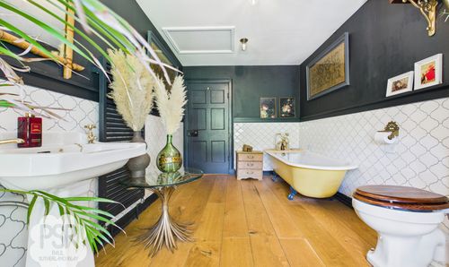 Room Photo