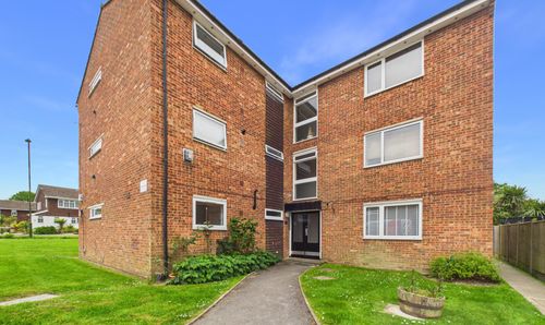 Naldrett Close, Horsham, RH12